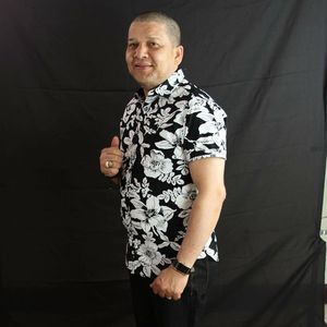 Meet your Posher, Jhonny robert